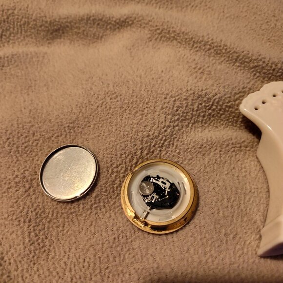 Skye McGhrie Cream Lace Porcelain Clock - Picture 5 of 6